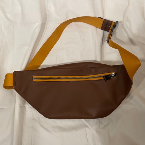 Rainbow COACH Fanny Pack - BRAND NEW w/ Tags - Picture 3 of 4